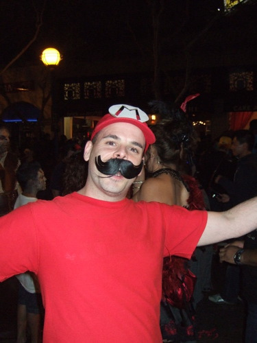 Illustration for article titled Nintendo Love Invades West Hollywood Costume Carnaval